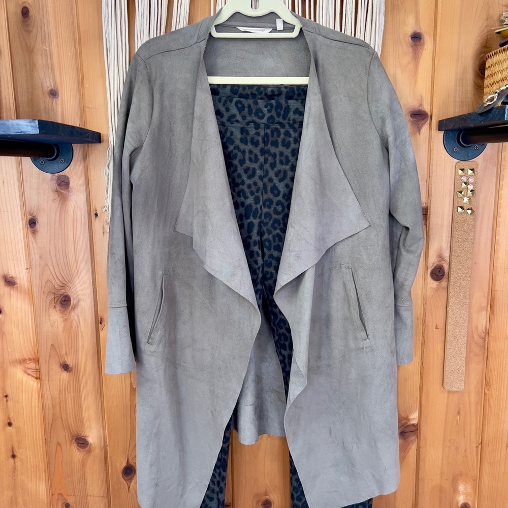 FREE SHIP Soft Surroundings Gray Open Front Jacket (M) Polyester/Spandex 90/10